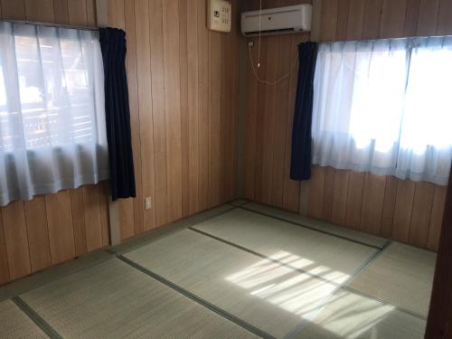 一棟貸切の宿 マリンロッジ 海小屋