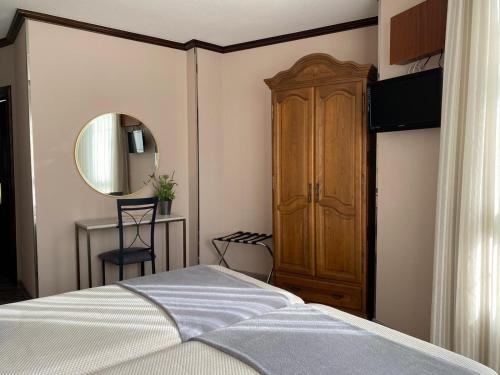 Hotel Los Molinos – Llanes, FL