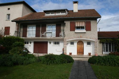 1 Bedroom House 20min walk to centre in Tournus cottage Vers