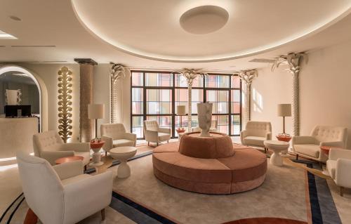 Room Mate Collection Filippo, Rome-Fontana di Trevi – Rome