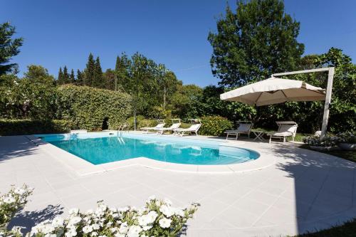 Villa Tramonto luxury apartment with private swimming pool