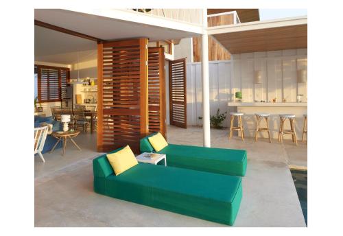 Villa Riviera Modernist Tropical house ocean view