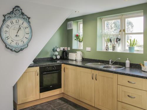 1 Royal Oak Cottages - image 4