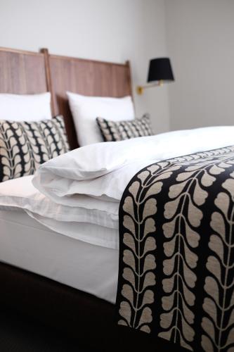 Prinz Myshkin Parkhotel - image 12