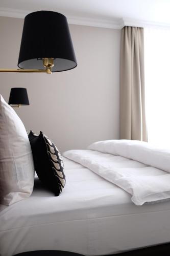 Prinz Myshkin Parkhotel - image 13
