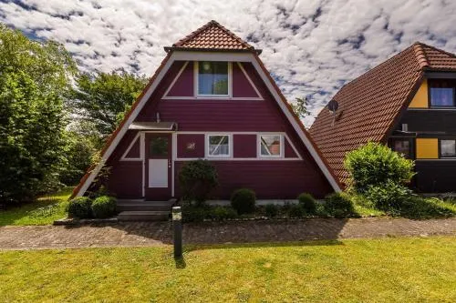 Ferienwohnpark Immenstaad am Bodensee Nurdachhaus Typ 8 NDT 020 in Immenstaad am Bodensee, Deutschland
