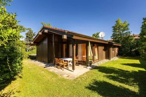 Ferienwohnpark Immenstaad am Bodensee Satteldachhaus Typ 10 SDR 106 in Immenstaad am Bodensee, Deutschland