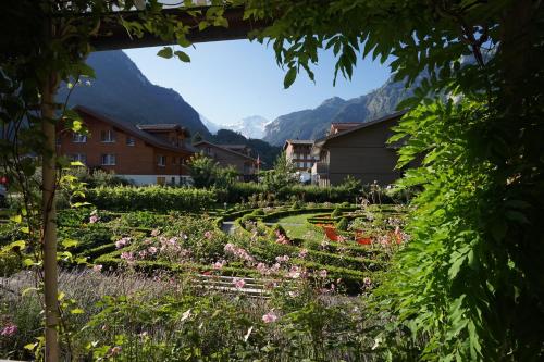 Alpenrose Hotel and Gardens - image 7