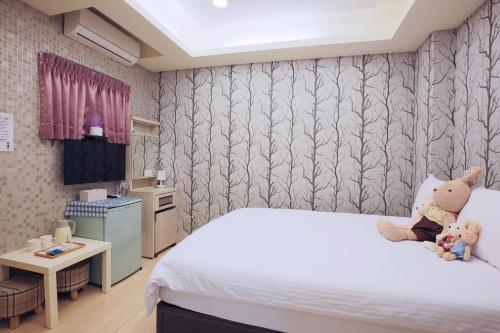 Double Room with Private Bathroom image 9