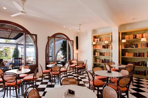 Bar/Lounge, Hotel Sis Pins in Puerto Pollensa / Pollensa