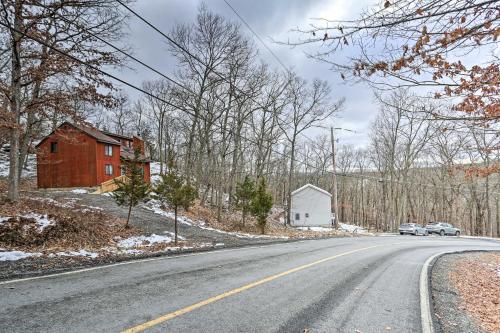 Charming Poconos Abode with Gas Grill and Fire Pit!