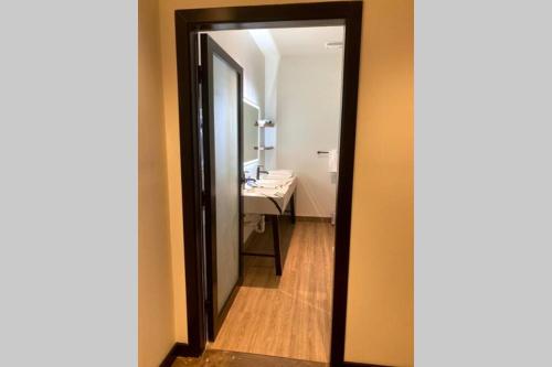 3E-*Renovated* 5 min to UPMC Shadyside, sleeps 6