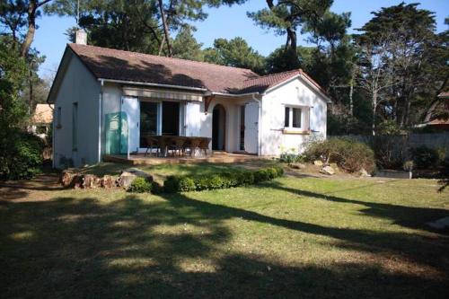300m plage, Villa 160m2, jardin 1000m2. gîte à louer Cavaro