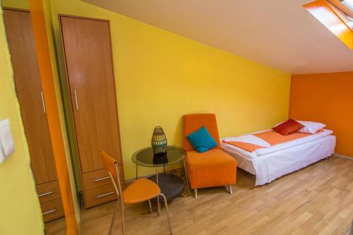Let's Rock Party Hostel! Age Limit From 18 until 40!, Kraków (photo 10)