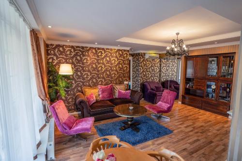 Alpetri Apartments - image 11