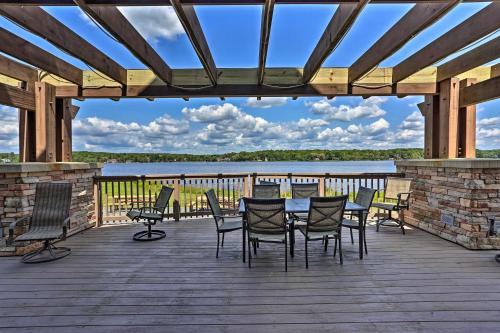 Rustic Pocono Lake Home with Deck Fire Pit by Skiing - image 22