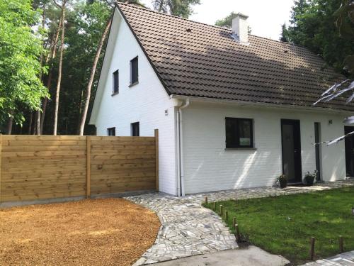  Modern Holiday Home In Brasschaat near Town Center in Brasschaat