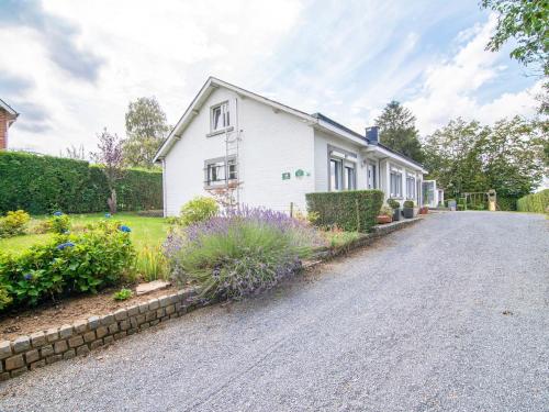 Spacious Holiday Home with Private Garden in Nassogne - image 2