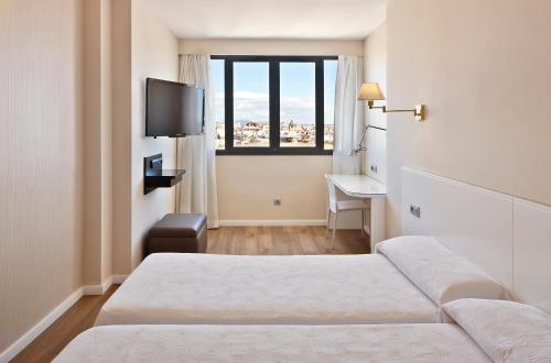 Double or Twin Room with Cathedral view