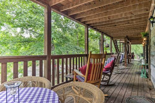 Outdoorsmens Paradise on River with Fire Pit! - main image