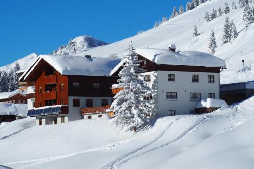 Haus Furka - image 5