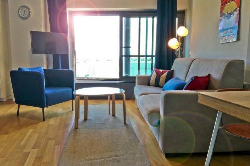 MODERN & BRIGHT flat - 2 MIN from the SEA