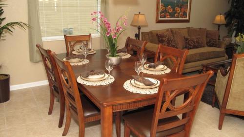 Beautiful 5 Star Villa with Private Pool on the Prestigious Windsor Hills Resort Orlando Villa 4770 - image 2