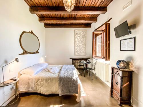 2 twin beds