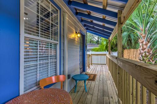 Downtown Ocean Springs Retreat 1 Mi to Beach! Downtown Ocean Springs Retreat 1 Mi to Beach!