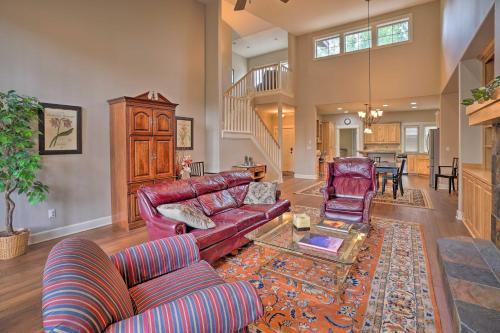 Elegant Townhome - Deck on Widgi Creeks 18th Hole - main image