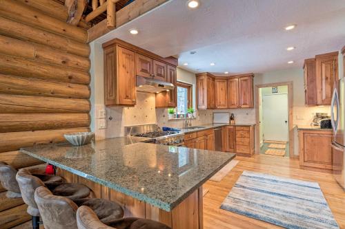 Roomy Park City Lodge Game Room and Fireplace! - image 3