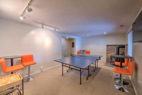 Roomy Park City Lodge Game Room and Fireplace! - image 7