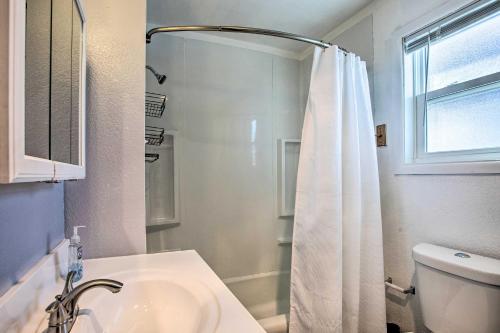 Downtown Home - 12 Mi to Black Canyon Natl Park!