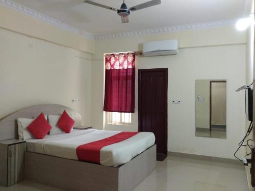 STAYMAKER Srinivasa Residency