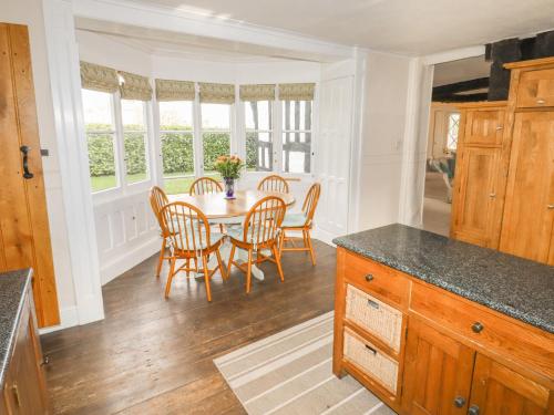 Top Farm House in Knockin
