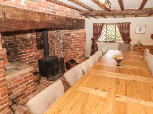 Top Farm House in Knockin