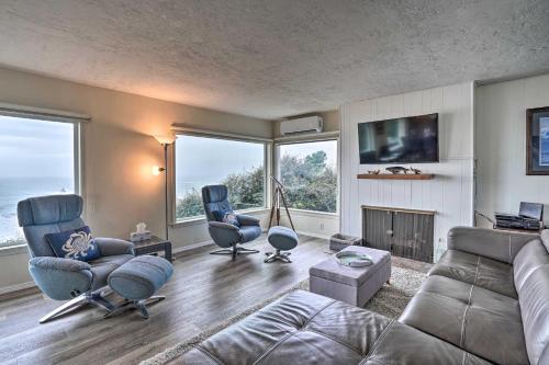 Serenity By The Sea - Chic Oceanfront Home with Deck, Brookings (foto 7)