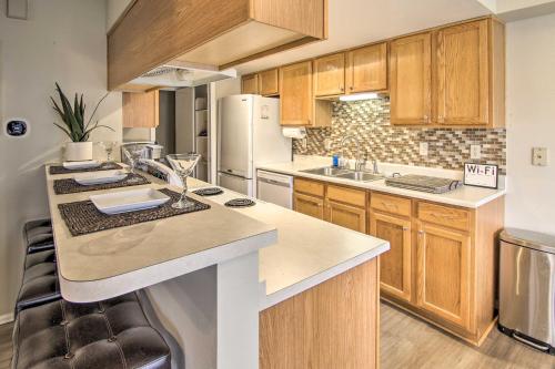 Manitou Springs Escape with AandC and Private Deck! in Manitou Springs, USA