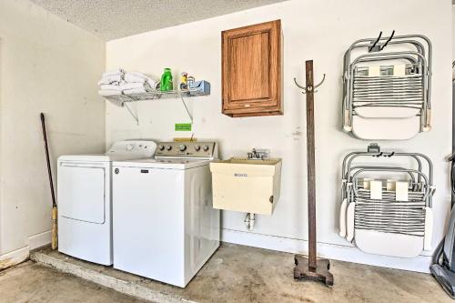 Spacious Home - 5 Mi to Beach and Intl Speedway!