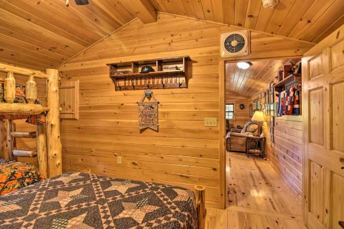 Hooah Cabin Retreat with Grill and Step-Free Access