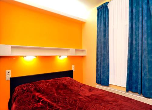 Hotel The Moon - image 8