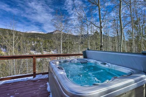 Secluded Divide Cabin with Hot Tub and Gas Grill!