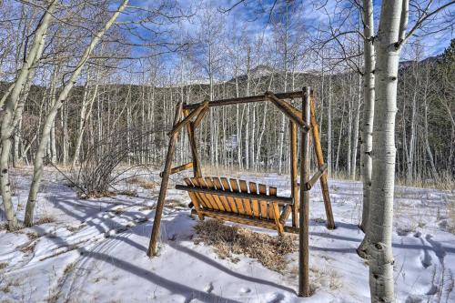 Secluded Divide Cabin with Hot Tub and Gas Grill!