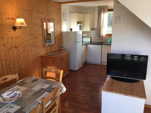 Chalet Le Dévoluy, 3 pièces, 6 personnes - FR-1-162-620 gîte à louer Le Villard