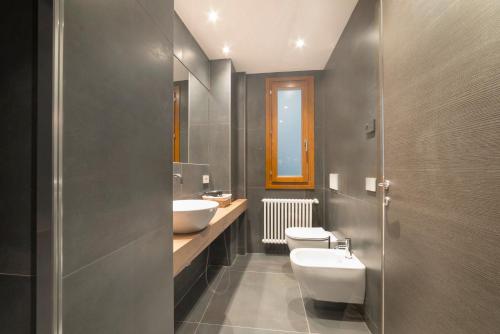 Three-Bedroom Apartment image 8