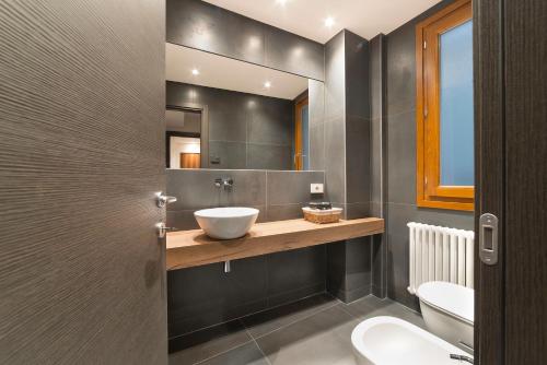 Three-Bedroom Apartment image 10