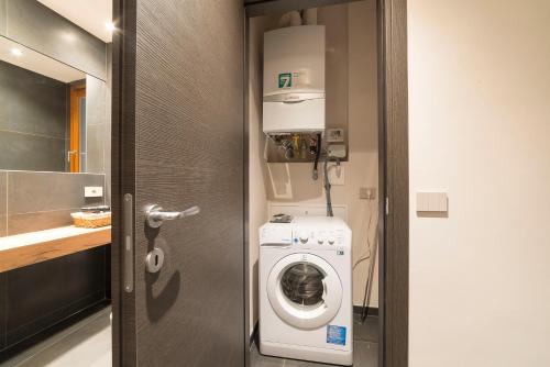 Three-Bedroom Apartment image 3