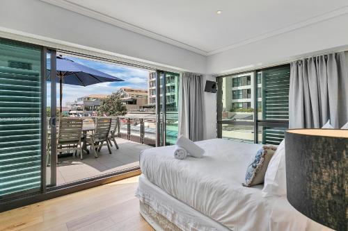 Ultimate outdoor-living Urban Getaway! 1 Carpark, Auckland (photo 7)