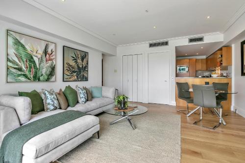 Ultimate outdoor-living Urban Getaway! 1 Carpark, Auckland (photo 4)