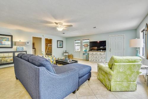 Dolphin Den 603 by Book That Condo - image 3